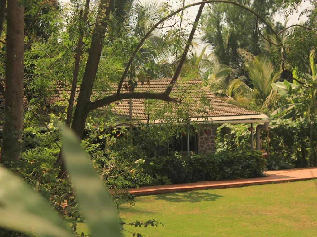 Red House 3Bhk Villa Karjat Ngoại thất bức ảnh